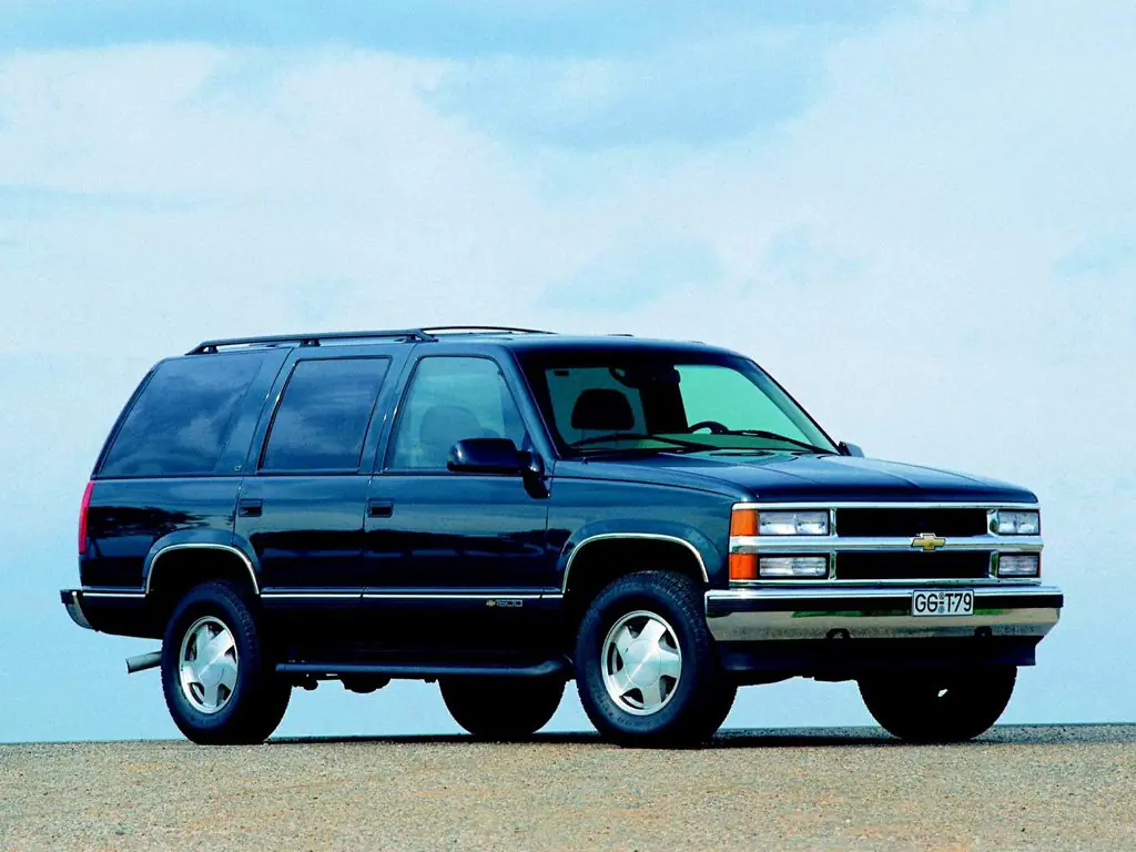 Chevrolet Tahoe (GMT400) 1 поколение, джип/suv 5 дв. (09.1995 - 12.2000)